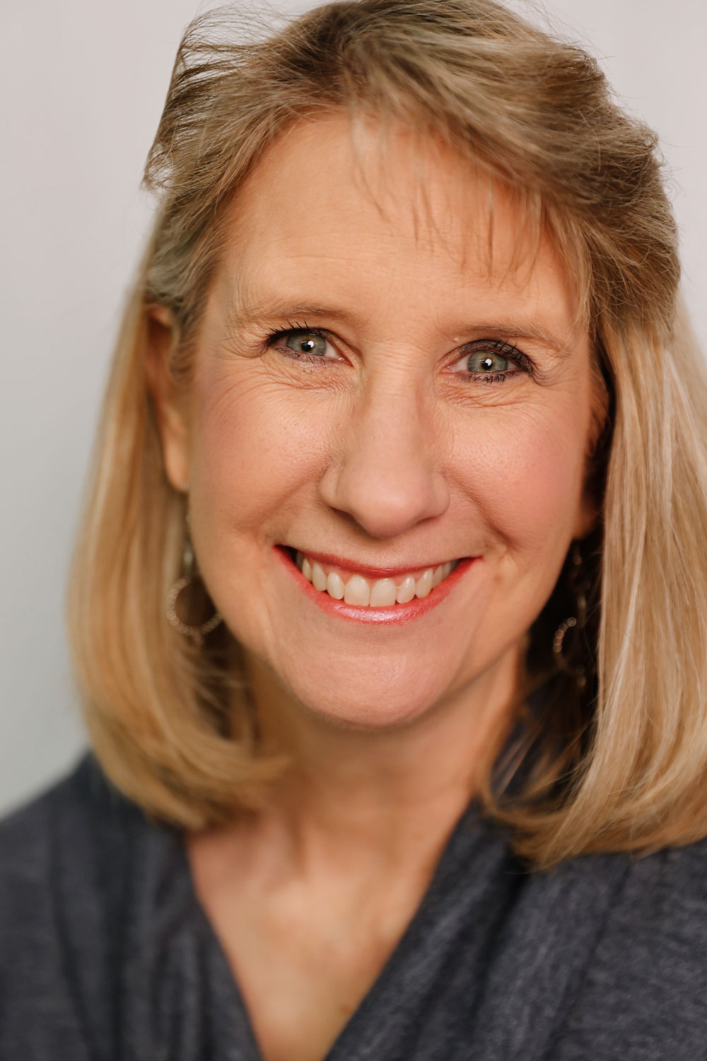 Wendy Neill headshot